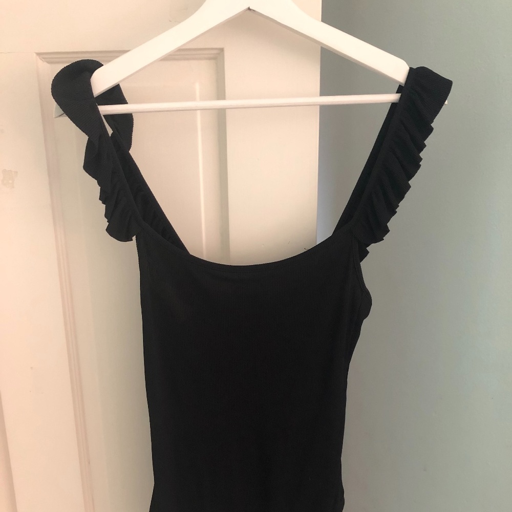 Black Ruffled Sleeve Zara Bodysuit- SIZE SMALL